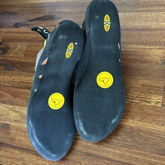 La Sportiva Womens Tarantula All-Around Rock Climbing Shoe - Picture 3 of 4